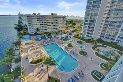 7601 E Treasure Dr #1120, North Bay Village, FL 33141 - Photo 6