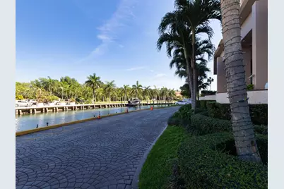 1800 NE 114th St #1511, Miami, FL 33181 - Photo 6