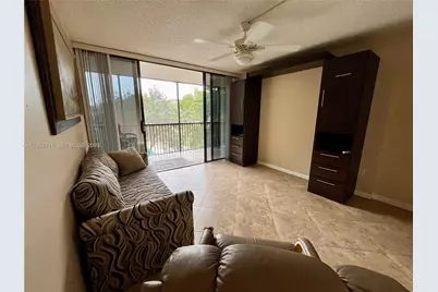 2806 N 46th Ave #D537, Hollywood, FL 33021 - Photo 18
