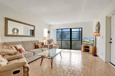 3652 Alder Dr #G1, West Palm Beach, FL 33417 - Photo 2