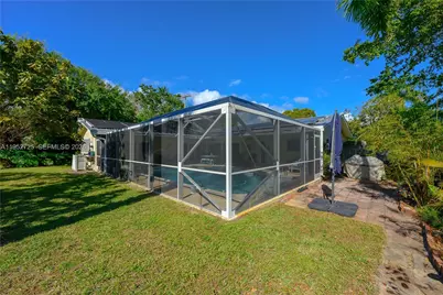 550 NE 5th St, Pompano Beach, FL 33060 - Photo 40