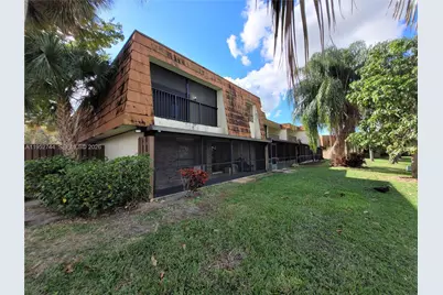 8351 S Coral Cir, North Lauderdale, FL 33068 - Photo 28