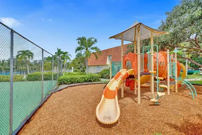 8351 S Coral Cir, North Lauderdale, FL 33068 - Photo 34