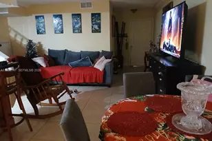 7854 W 10th Ave, Hialeah, FL 33014 - Photo 1