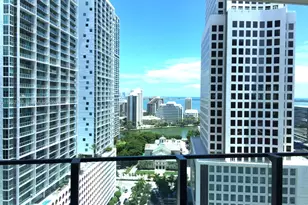 68 SE 6th St, Miami, FL 33131 - Photo 2