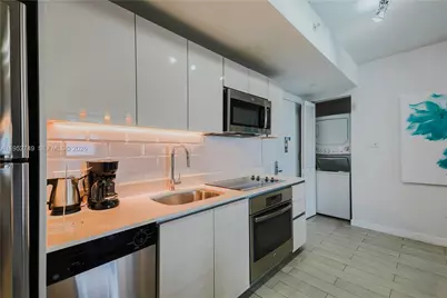 2602 E Hallandale Beach Blvd #R1905, Hallandale Beach, FL 33009 - Photo 6