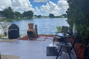 35250 SW 177th Ct, Homestead, FL 33034 - Photo 2