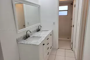 851 NE 14th Ave, Hallandale Beach, FL 33009 - Photo 6