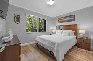 12850 SW 4th Ct, Pembroke Pines, FL 33027 - Photo 2