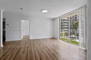 1720 NW N River Dr, Miami, FL 33125 - Photo 16