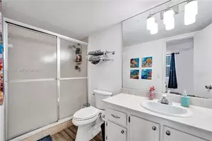 2201 S Ocean Dr, Hollywood, FL 33019 - Photo 42