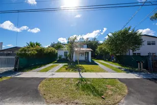 742 NW 70th St, Miami, FL 33150 - Photo 34