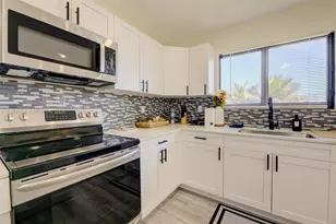 742 NW 70th St, Miami, FL 33150 - Photo 76