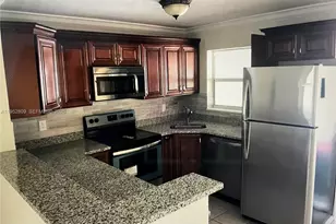 621 SW 56th Ave, Margate, FL 33068 - Photo 1