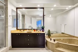 20281 E Country Club Dr, Aventura, FL 33180 - Photo 24