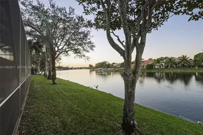 12783 NW 18th Mnr, Pembroke Pines, FL 33028 - Photo 36