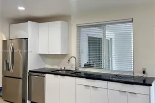 16453 NE 33rd Ave, North Miami Beach, FL 33160 - Photo 6