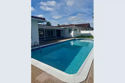 16453 NE 33rd Ave #1, North Miami Beach, FL 33160 - Photo 2