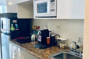 19201 Collins Ave, Sunny Isles Beach, FL 33160 - Photo 2