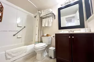 19201 Collins Ave, Sunny Isles Beach, FL 33160 - Photo 26