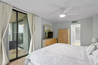 20379 W Country Club Dr #532, Aventura, FL 33180 - Photo 12