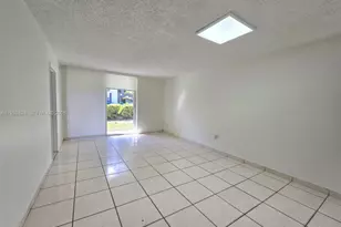 10090 NW 80th Ct, Hialeah Gardens, FL 33016 - Photo 8