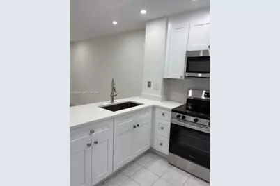 2154 W 60th St #12215, Hialeah, FL 33016 - Photo 1