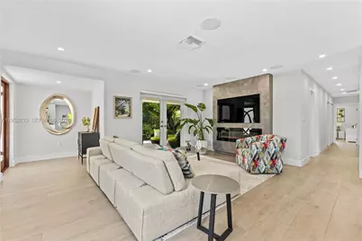 7425 SW 139th Ter, Palmetto Bay, FL 33158 - Photo 2