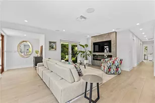 7425 SW 139th Ter, Palmetto Bay, FL 33158 - Photo 2