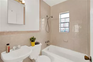 474 E 10th St, Hialeah, FL 33010 - Photo 12