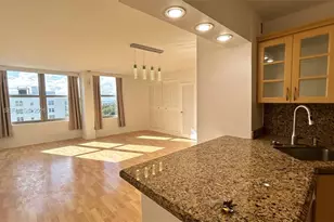 2899 Collins Ave, Miami Beach, FL 33140 - Photo 4