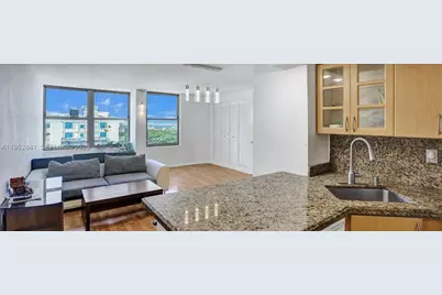2899 Collins Ave #1502, Miami Beach, FL 33140 - Photo 10