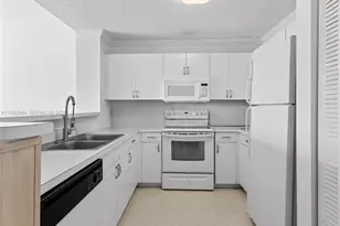 4460 NW 107th Ave, Doral, FL 33178 - Photo 16