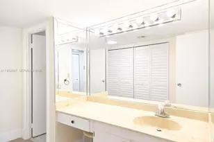 20335 W Country Club Dr, Aventura, FL 33180 - Photo 16