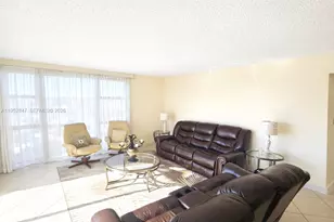 20335 W Country Club Dr, Aventura, FL 33180 - Photo 8