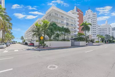 4141 Collins Ave #201, Miami Beach, FL 33140 - Photo 24