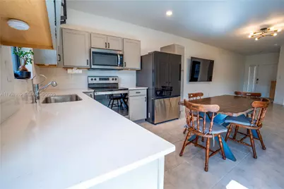 528 NE 1st Dr, Florida City, FL 33034 - Photo 6