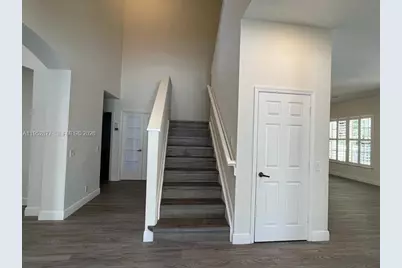 1971 Harbor View Cir #1971, Weston, FL 33327 - Photo 10