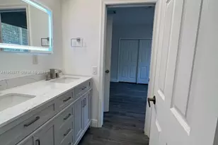 1971 Harbor View Cir, Weston, FL 33327 - Photo 16