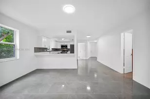 7911 SW 9th St, North Lauderdale, FL 33068 - Photo 12