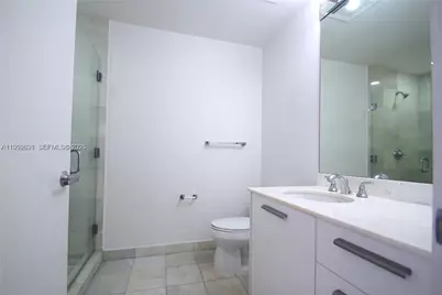 1050 Brickell Ave #1812, Miami, FL 33131 - Photo 12