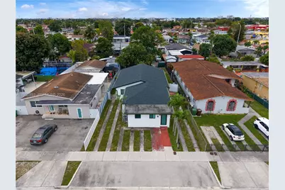 458 E 20th St, Hialeah, FL 33013 - Photo 2