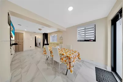 458 E 20th St, Hialeah, FL 33013 - Photo 8