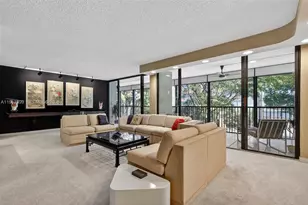 2810 N 46th Ave, Hollywood, FL 33021 - Photo 2