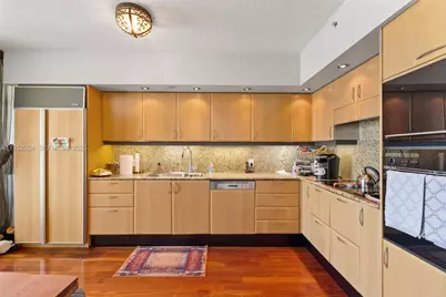 1455 Ocean Dr #1401, Miami Beach, FL 33139 - Photo 8