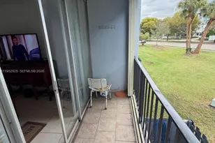 310 Fontainebleau Blvd, Miami, FL 33172 - Photo 22