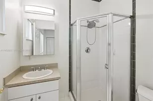 3134 Hibiscus St, Miami, FL 33133 - Photo 6