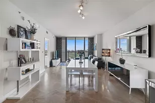 601 NE 36th St, Miami, FL 33137 - Photo 2