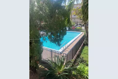 1950 W 54th St #105, Hialeah, FL 33012 - Photo 16