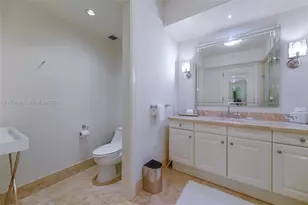 1435 Brickell Ave, Miami, FL 33131 - Photo 12